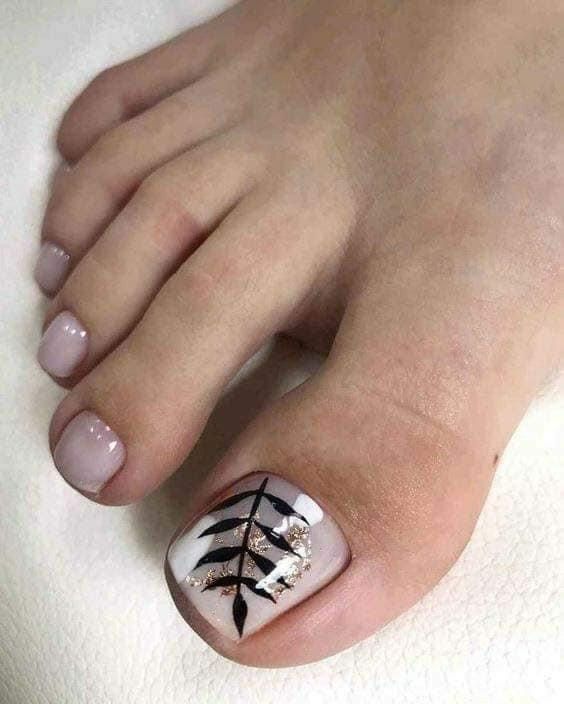 Trendy Toes: Top Summer Toe Nail Colors of 2024