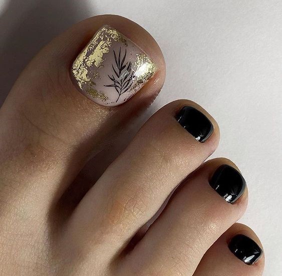 Trendy Toes: Top Summer Toe Nail Colors of 2024