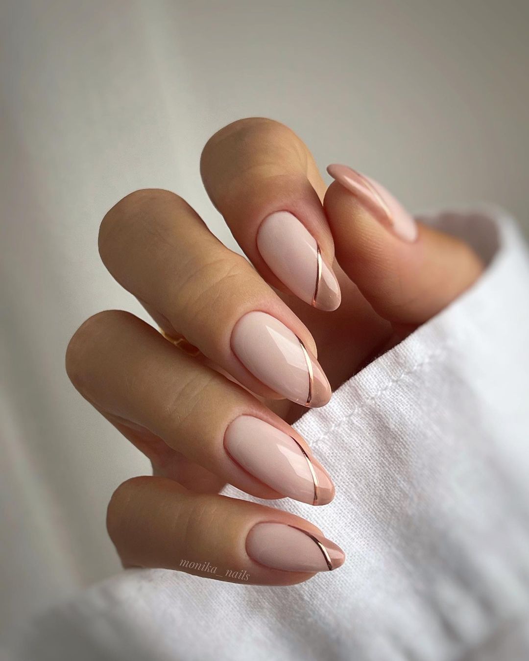 29 Elegant Ideas for Nude Fall Nails 2024