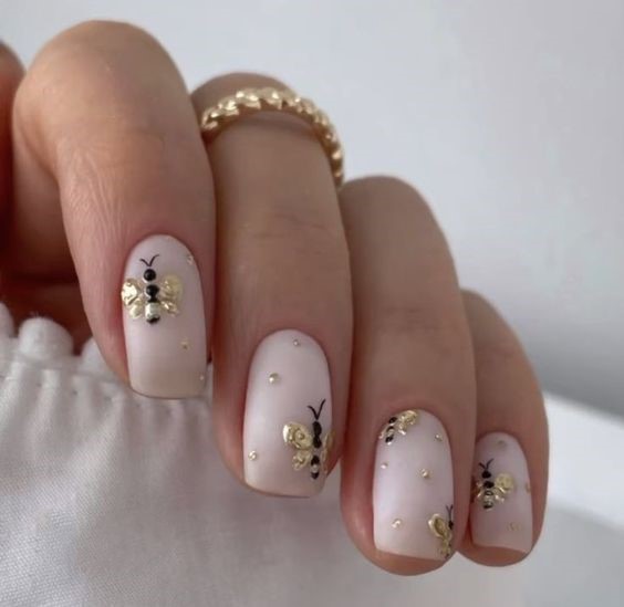 Vacation Nails 2024: Nail Art Ideas to Elevate Your Getaway Look