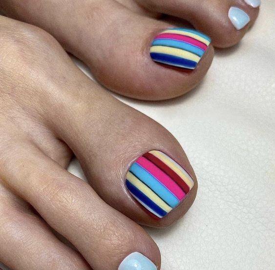 Summer Toe Nail 2024: Trendy Tips for Perfectly Pedicured Toes