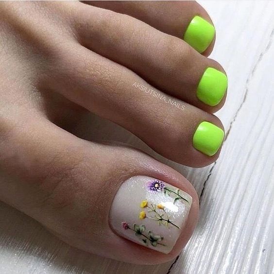 Trendy Toes: Top Summer Toe Nail Colors of 2024