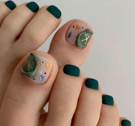 Trendy Toes: Top Summer Toe Nail Colors of 2024