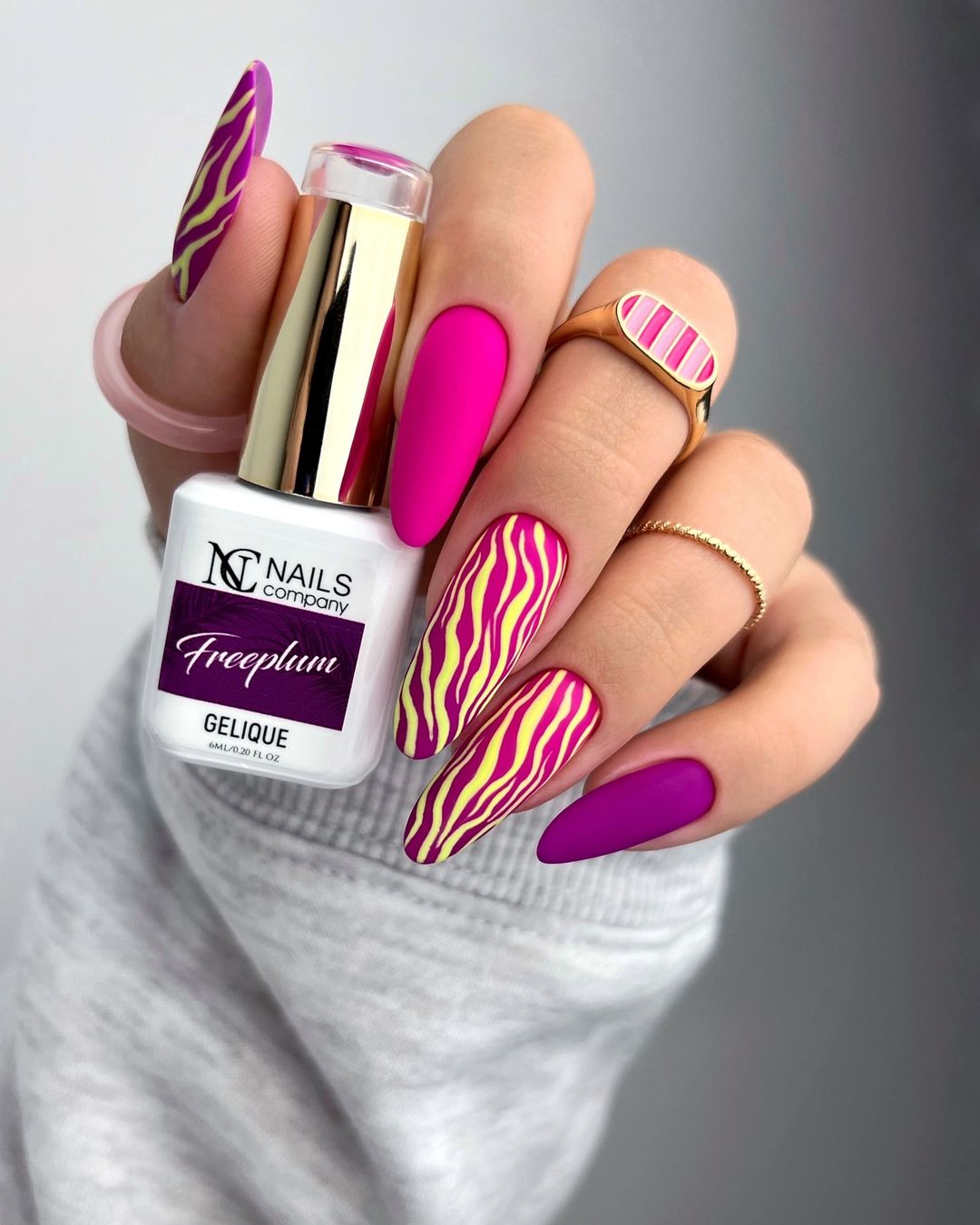 Easy Fall Nail Designs: 25 Stunning Ideas to Try This Season