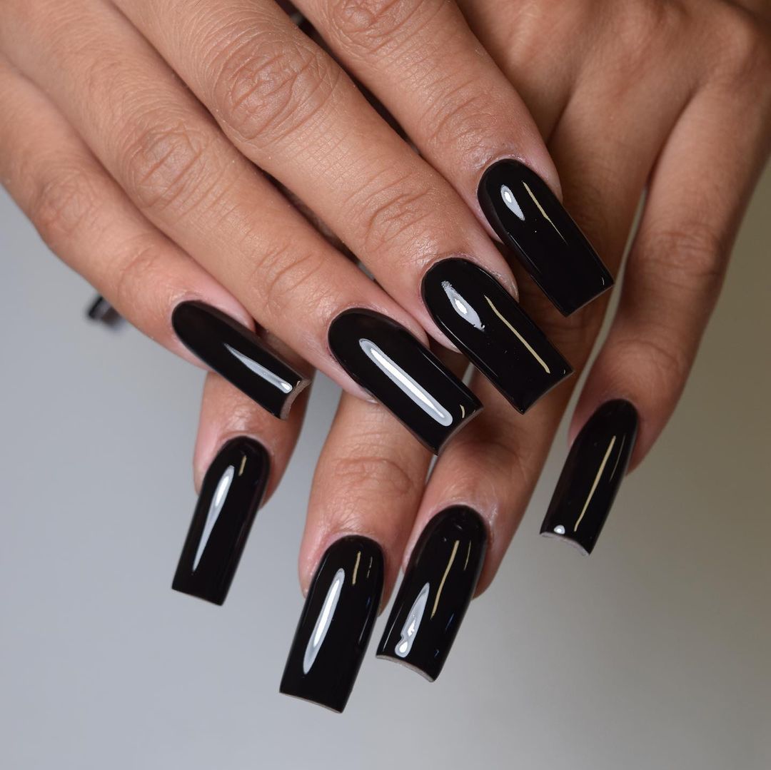 29 Stunning Ideas for Black Fall Nails 2024