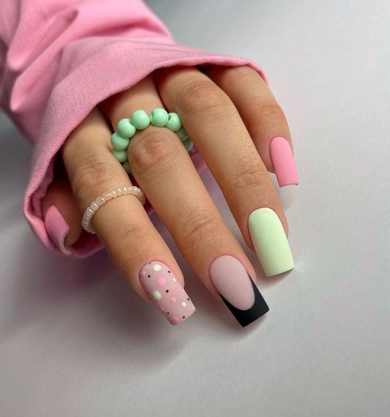 July Nail Ideas 2024: Trendy Nail Designs to Try This Summer