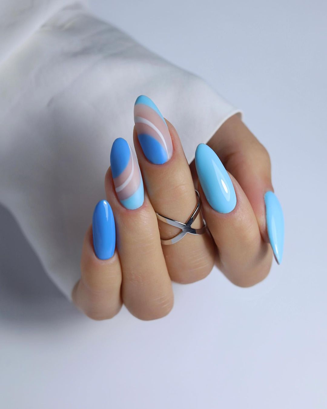 Blue Fall Nails 2024: 29 Ideas to Inspire Your Next Manicure