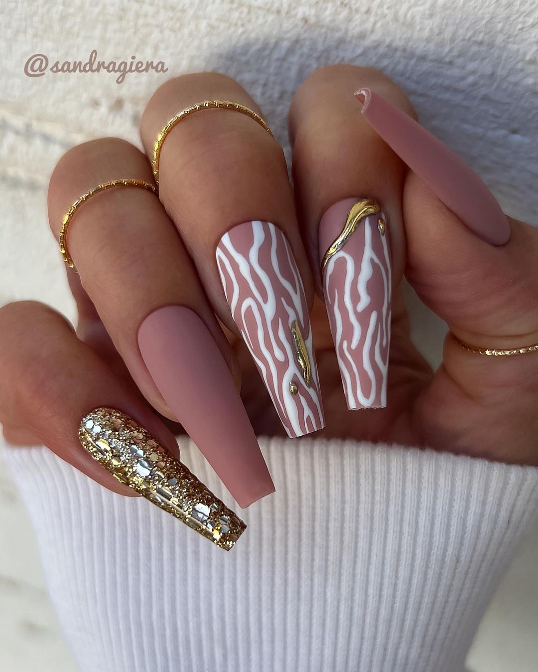 Fall Coffin Nails: 25 Stunning Designs to Try This Season