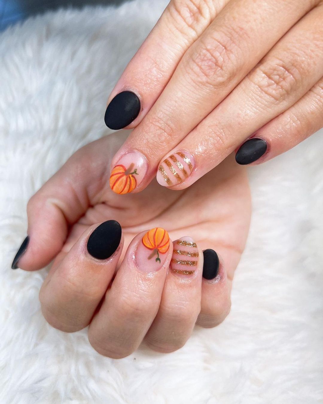 25 Creative Ideas for Fall Pumpkin Nails 2024