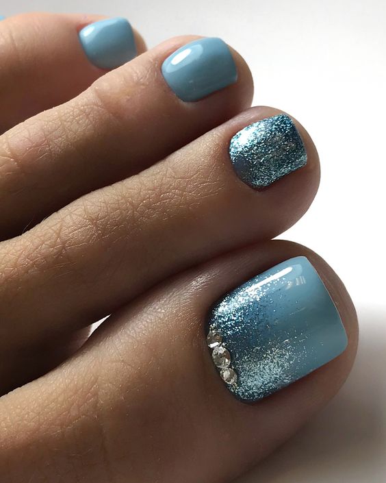 Summer Toe Nail 2024: Trendy Tips for Perfectly Pedicured Toes