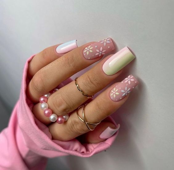 July Nail Ideas 2024: Trendy Nail Designs to Try This Summer