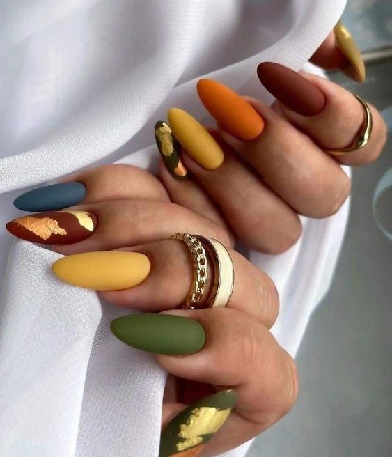 Nail the Perfect Look: July Nail Colors for 2024 Summer Vibes