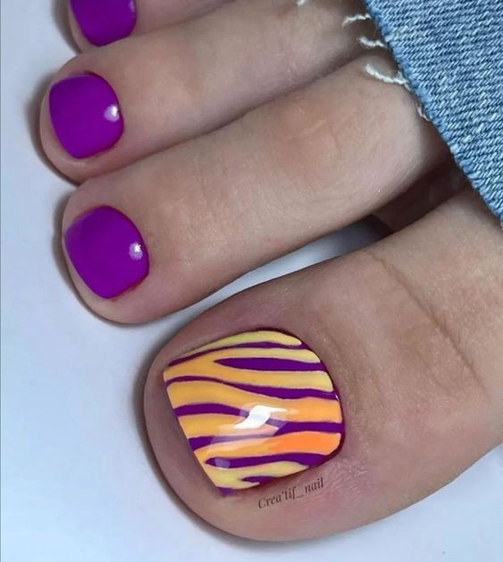 Trendy Toes: Top Summer Toe Nail Colors of 2024