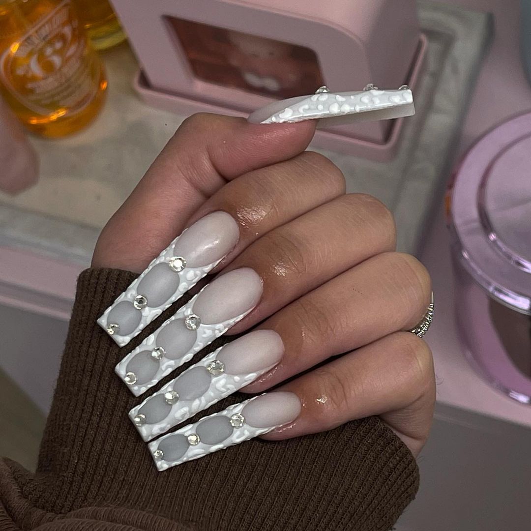 27 Gorgeous Fall Acrylic Nail Ideas You'll Want to Try