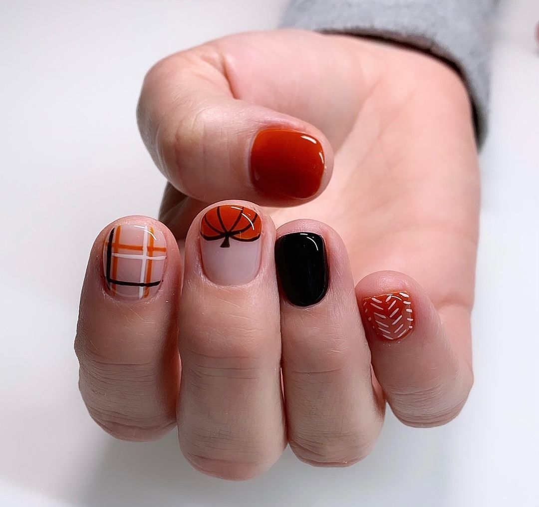 25 Creative Ideas for Fall Pumpkin Nails 2024