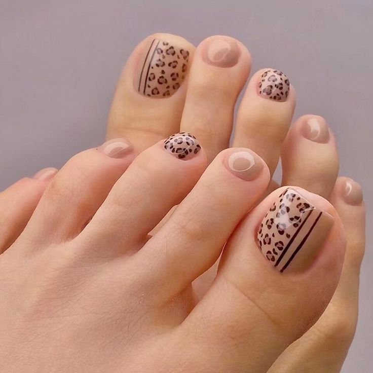 Trendy Toes: Top Summer Toe Nail Colors of 2024