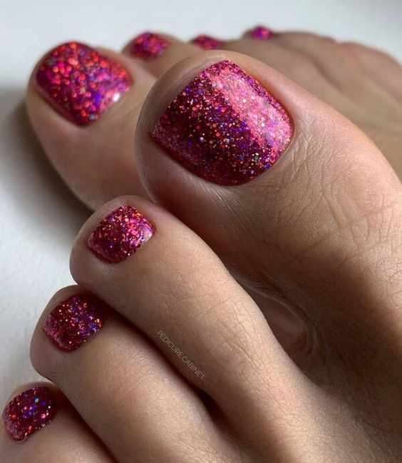 Summer Toe Nail 2024: Trendy Tips for Perfectly Pedicured Toes