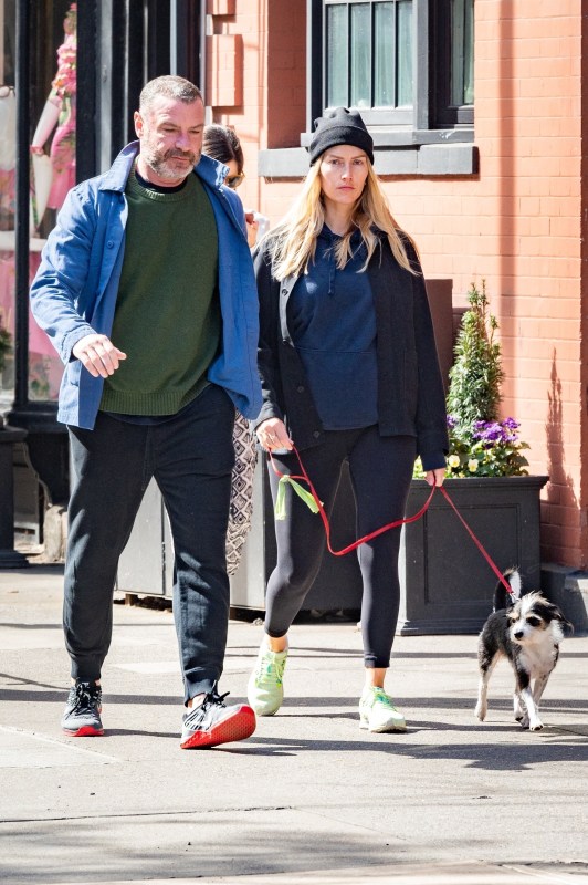 Liev Schreiber and girlfriend Taylor Neisen dog