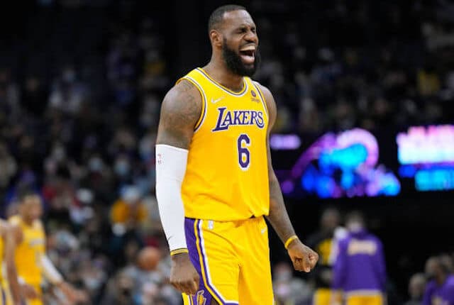 Siêu sao bóng rổ LeBron James gia nhập BXH tỷ Đô khi chỉ mới 37 tuổi - Ảnh 1.