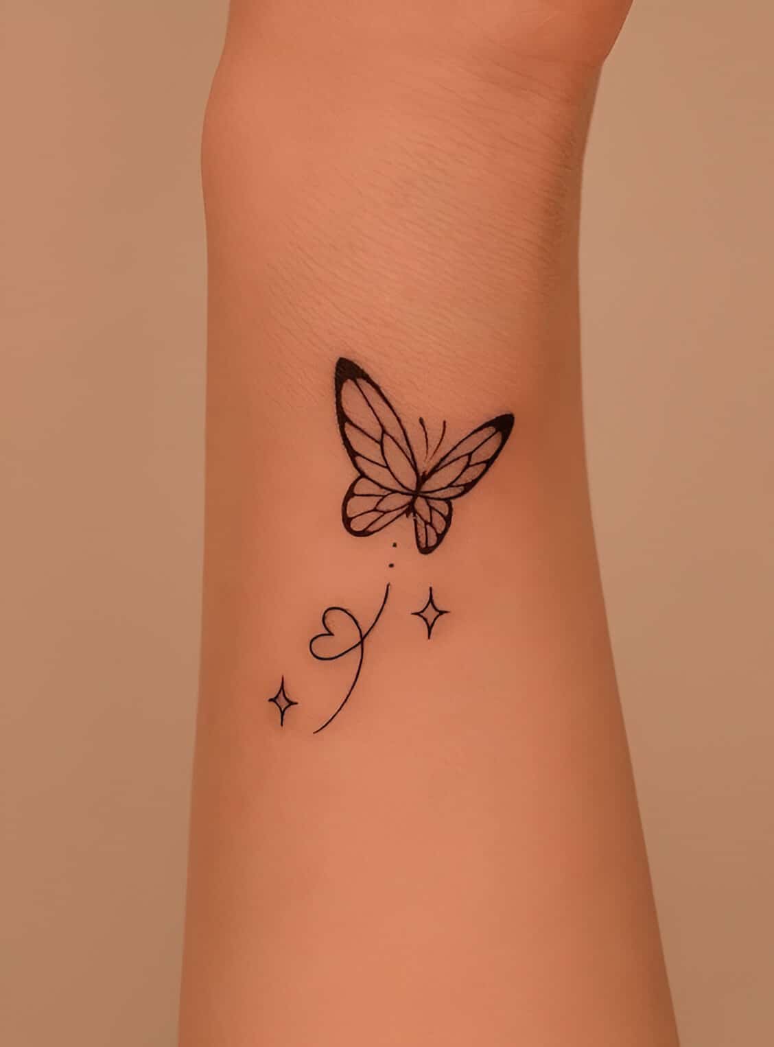 40 Feminine Mini Romantic Tattoos To Elevate Your Glam Like A Model 26