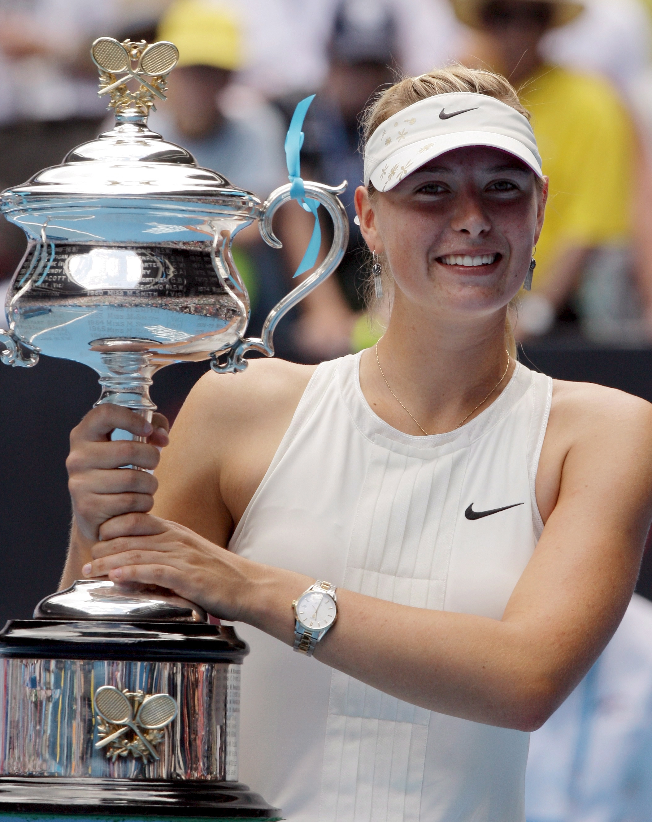 Maria Sharapova retired from tennis age 32